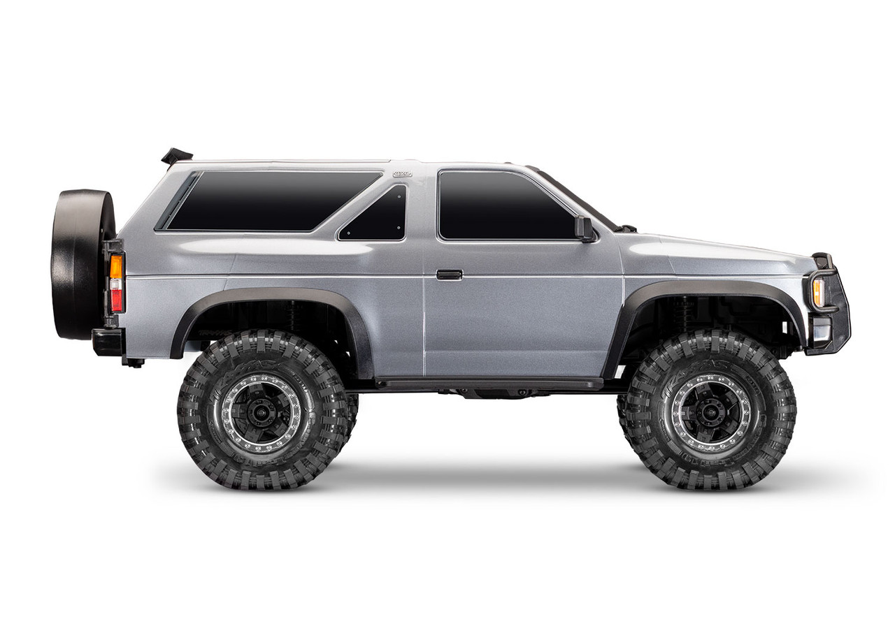Traxxas TRX-4 Nissan Pathfinder Silver