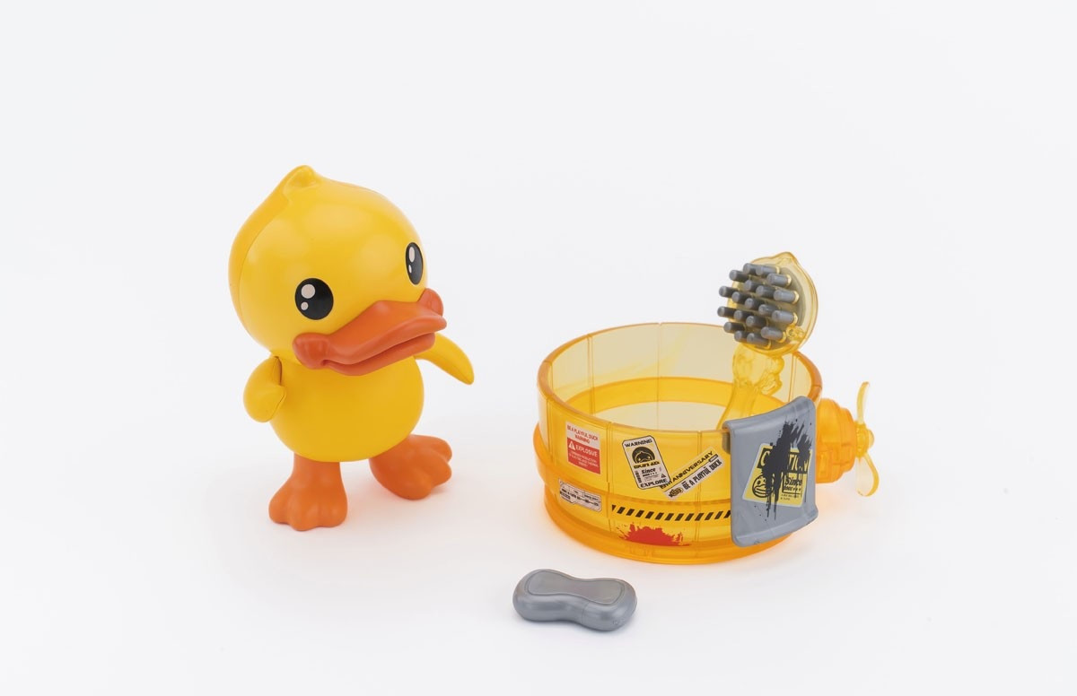 Eastern Model 83368000 SHENGGE SOSKILL x ULTRA EGG SpaDuck 19th Anniversary Black Samurai Limited Edition Plastic Model Kit "Newest Mecha"