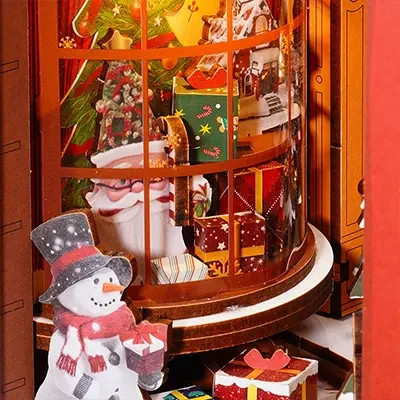 Rolife TGC06 Christmas Street DIY Book Nook - Small Addictions RC