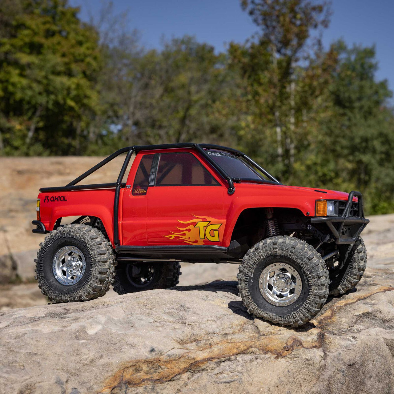 Axial SCX10 III 1987 Toyota SR5 RTR Red