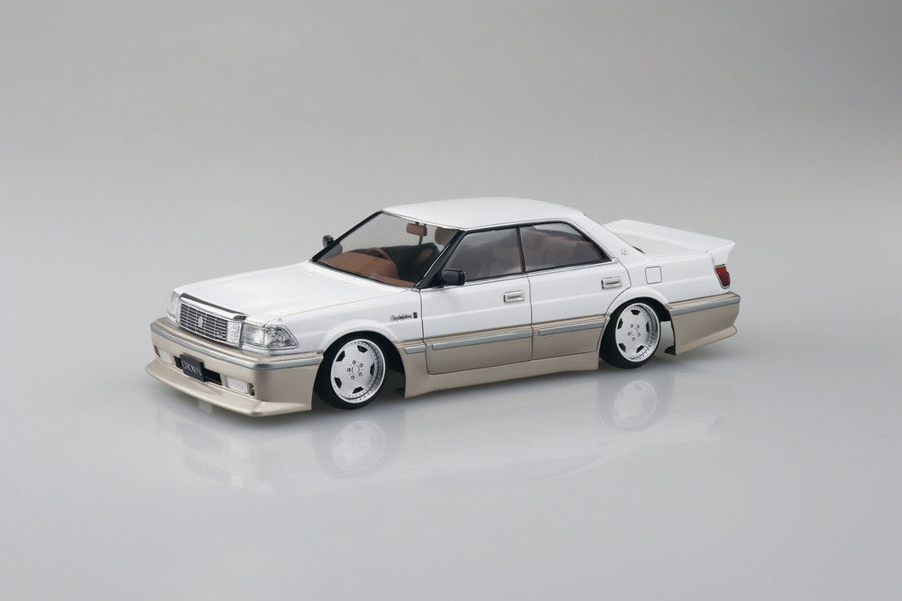 Aoshima 06790 1/24 Insurance UZS131 Crown '89 (Toyota)