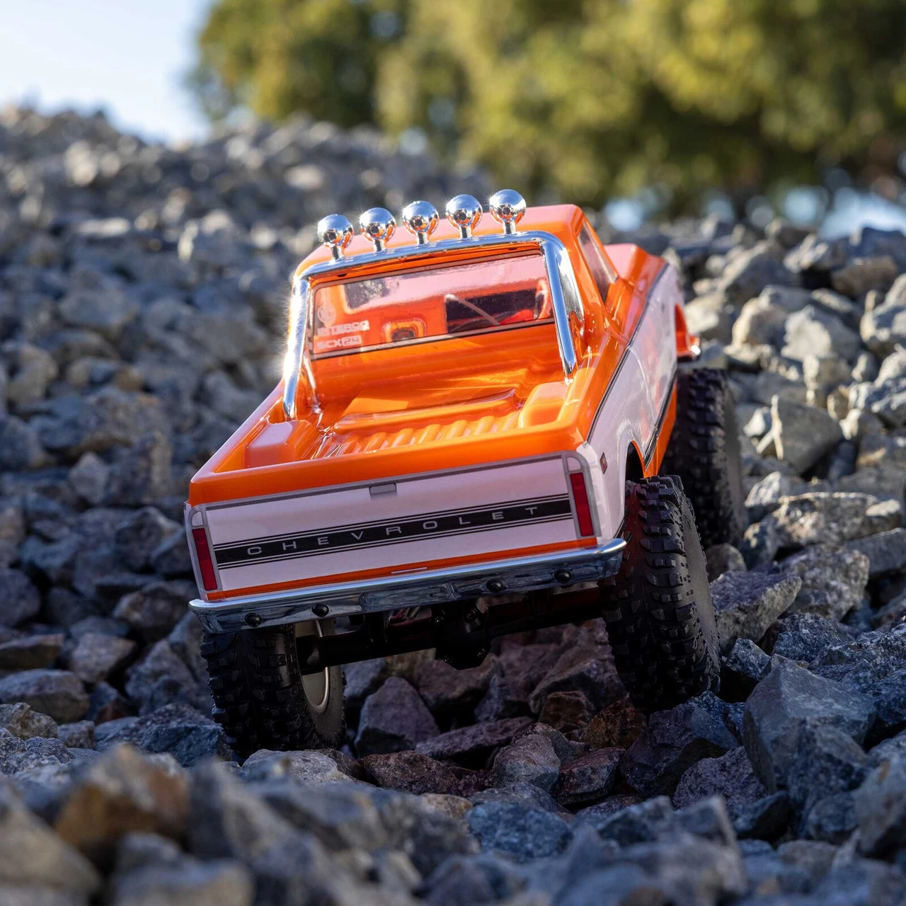 Axial 1/24 SCX24 Chevrolet C10 RTR, Orange
