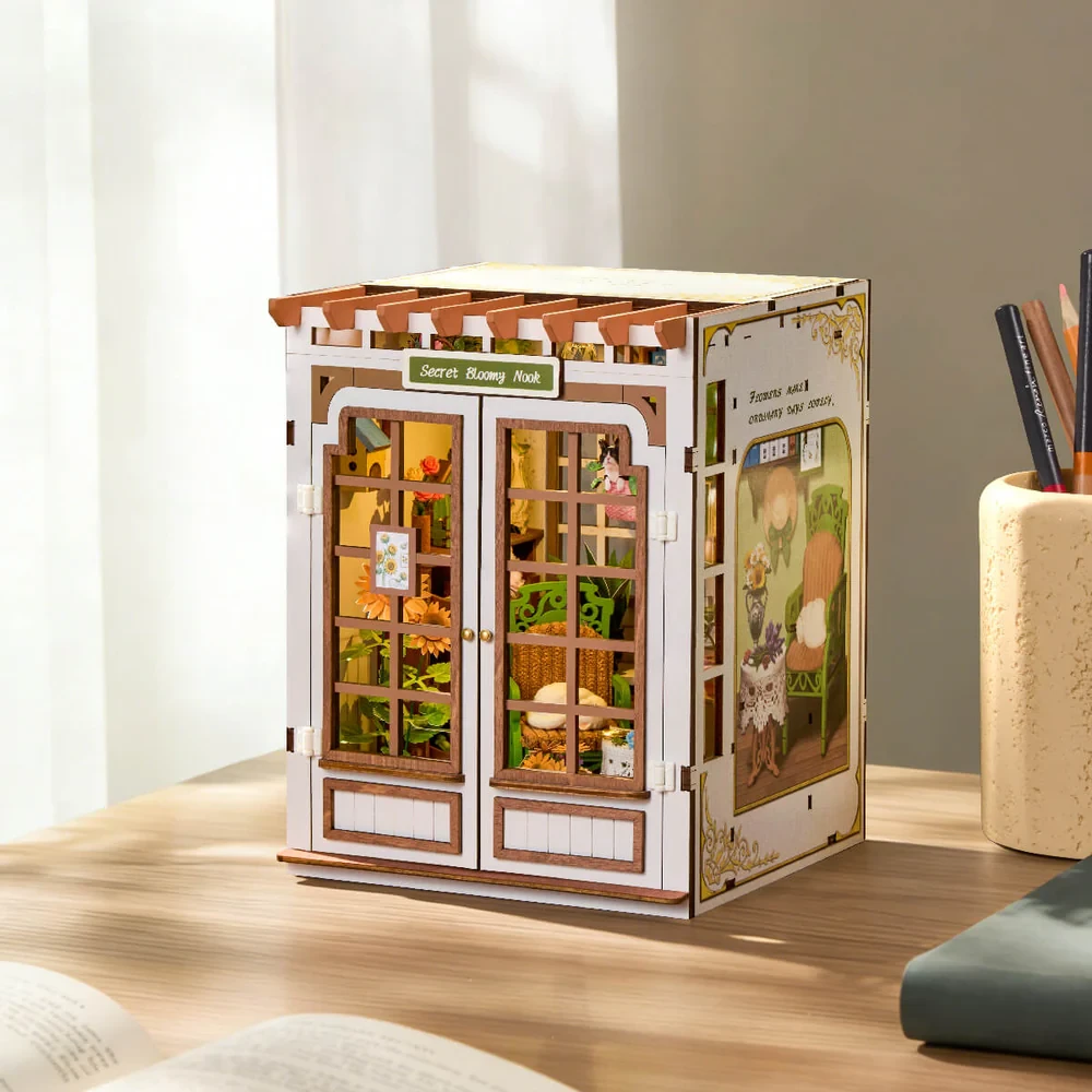  Rolife Secret Bloomy Nook DIY Book Nook TGE04
