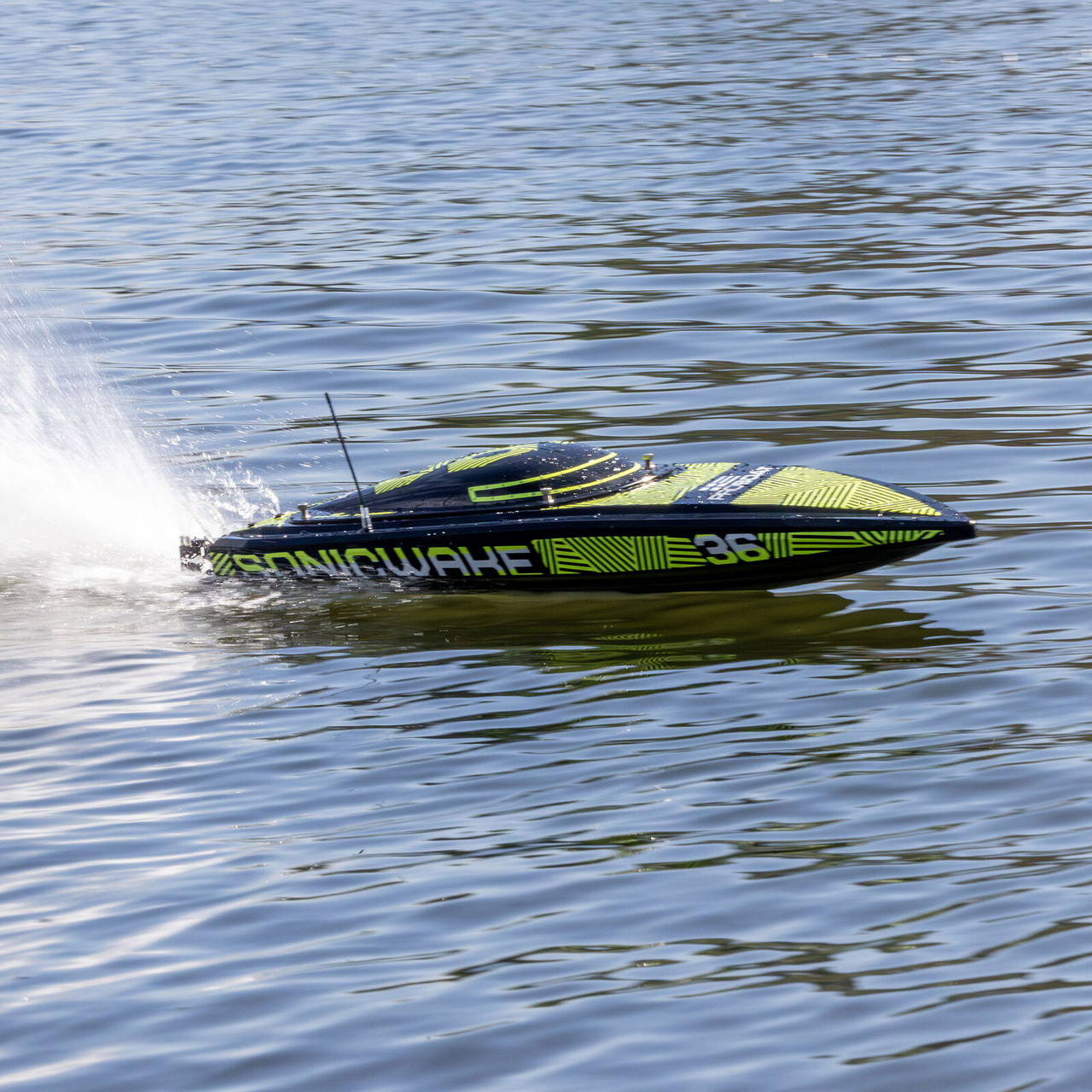 ProBoat 2171T1 Sonicwake 36" V3 Self-Righting V-Hull Boat RTR, Black