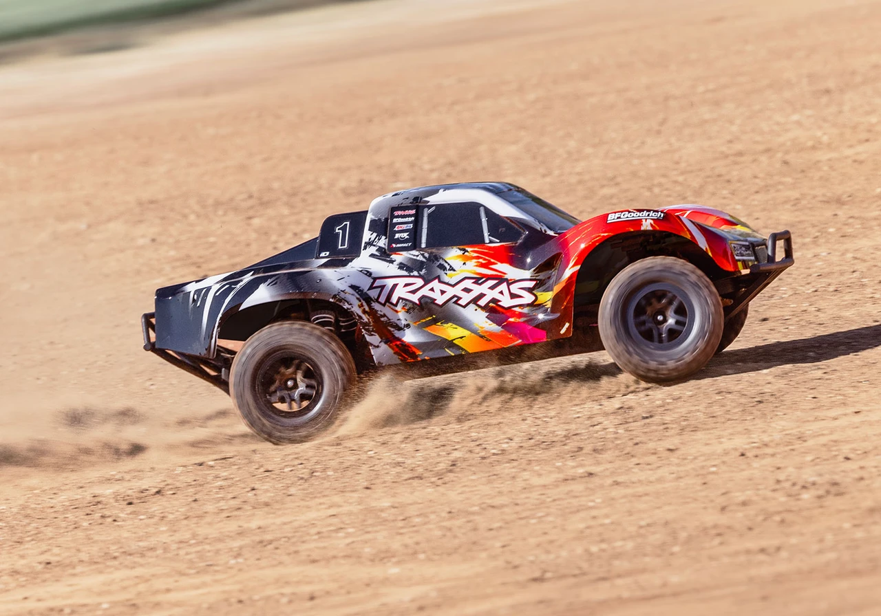 Traxxas 37454-4-RED Slash 2WD Brushless, Red