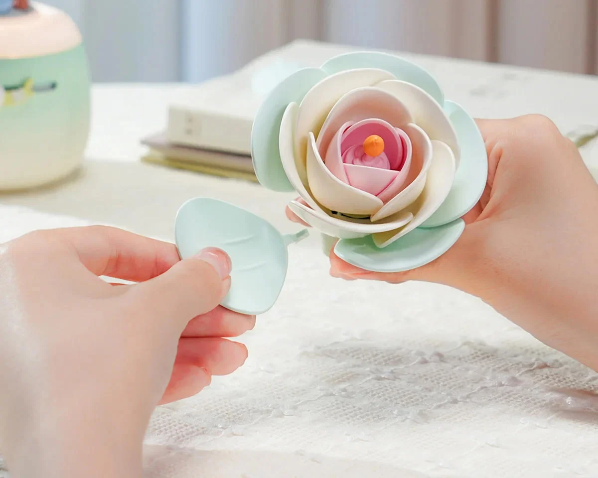 Rolife Floral Art Minty Camellia Lamp AF02S