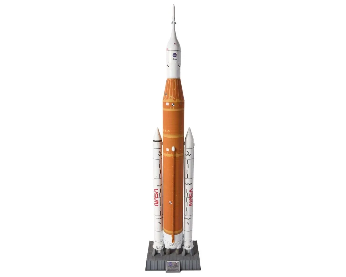  Revell 15877 1/144 Artemis I Space Launch System