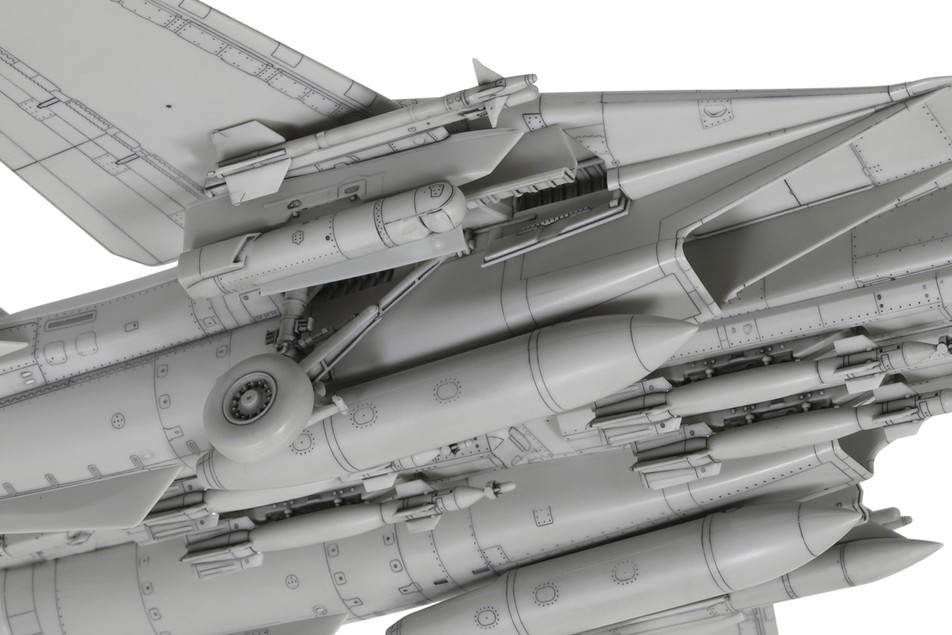 Tamiya 60795 1/72 Grumman® F-14D Tomcat™ War Bird Plastic Model Kit