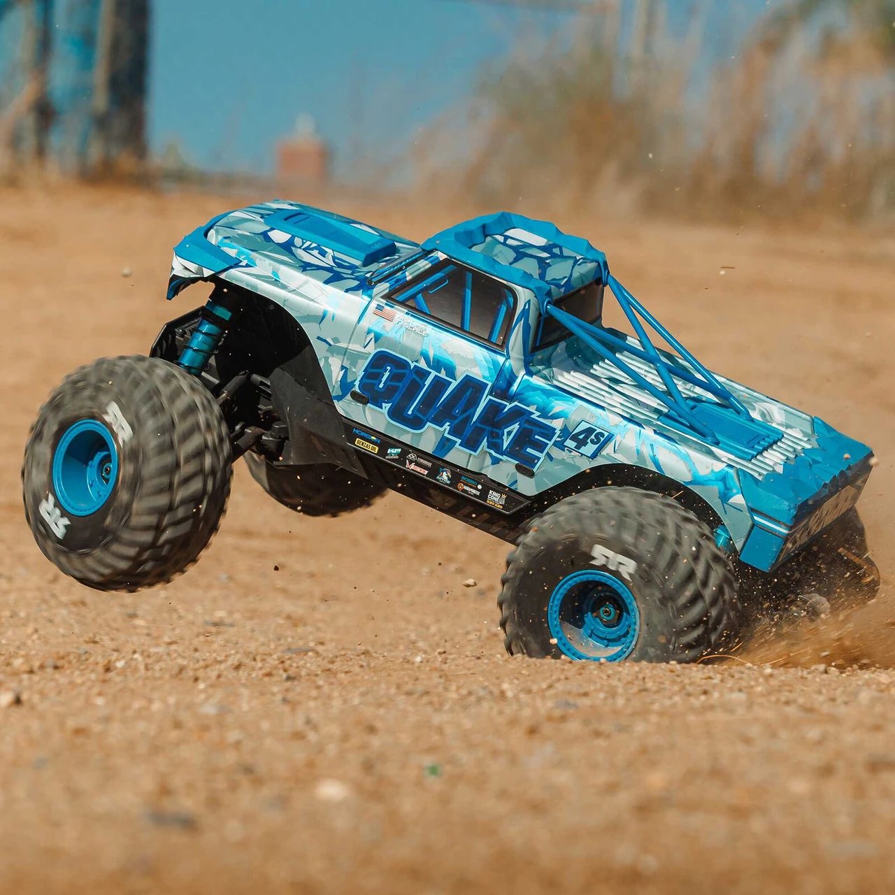 Arrma 1/8 QUAKE 4S DSC 4X4 RTR Brushless Monster Truck , White/Blue