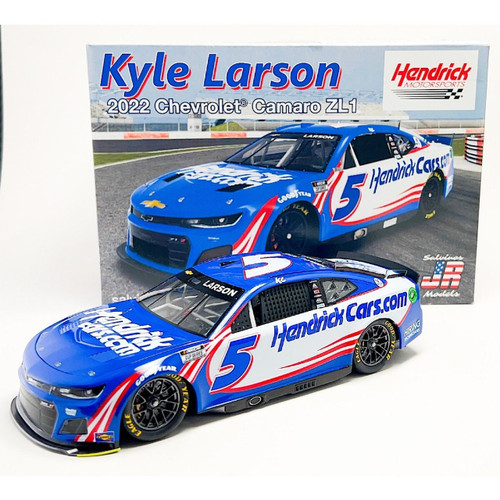 Salvinos JR Hendrick Motorsports 2022 Chevrolet Camaro Kyle Larson #5 Model Kit