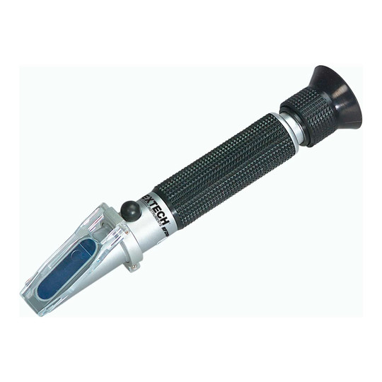 Portable salinity refractometer with carrying case, 0-100 ppt