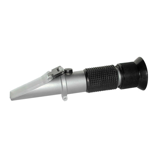 0% to 32% Brix refractometer for measuring sugar concentration in liquid samples