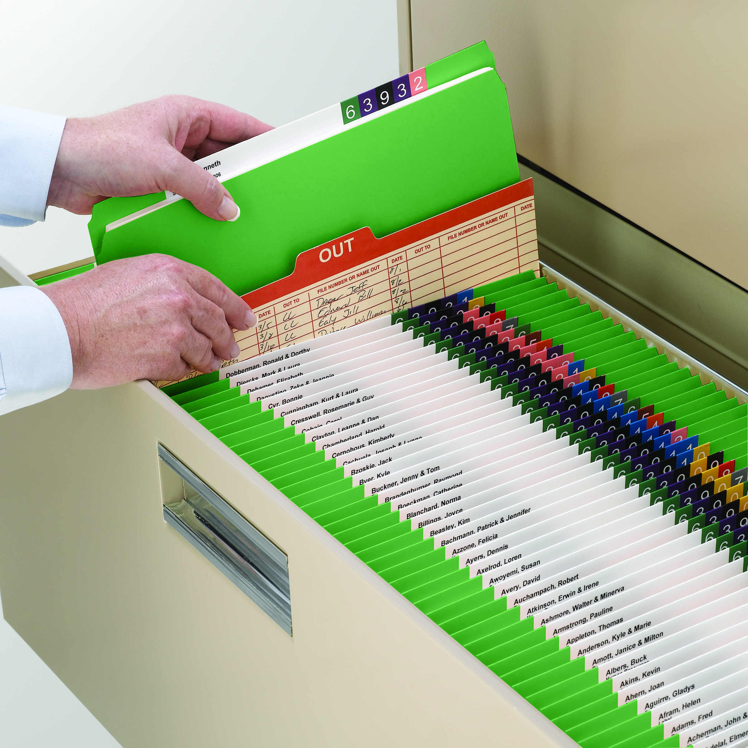 Smead 17110  File Folder, Reinforced Straight-Cut Tab, Legal Size, Green, 100 per Box (17110)