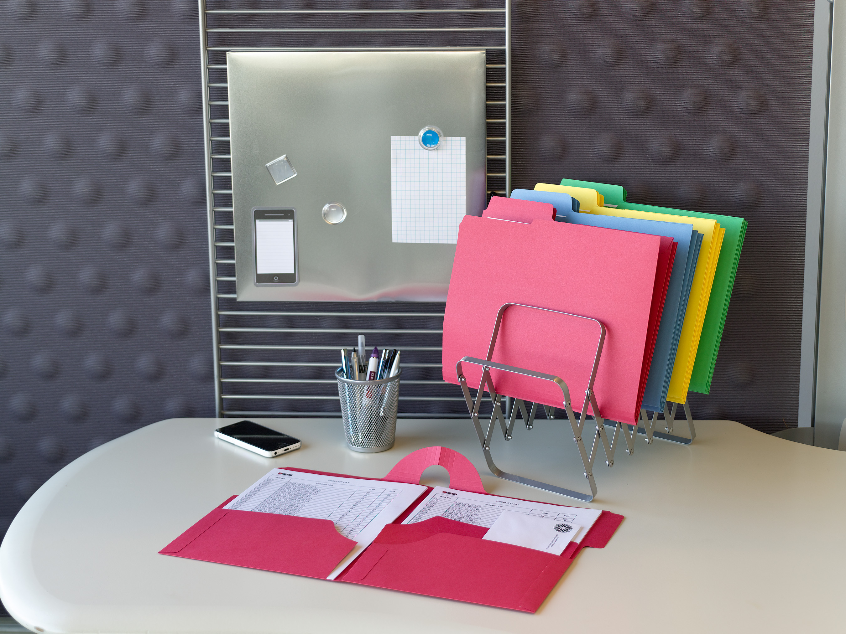 Smead 11905  3-in-1 SuperTab Section Folder, 1/3-Cut Oversized Tab, Letter Size, Assorted Colors, Carton of 120