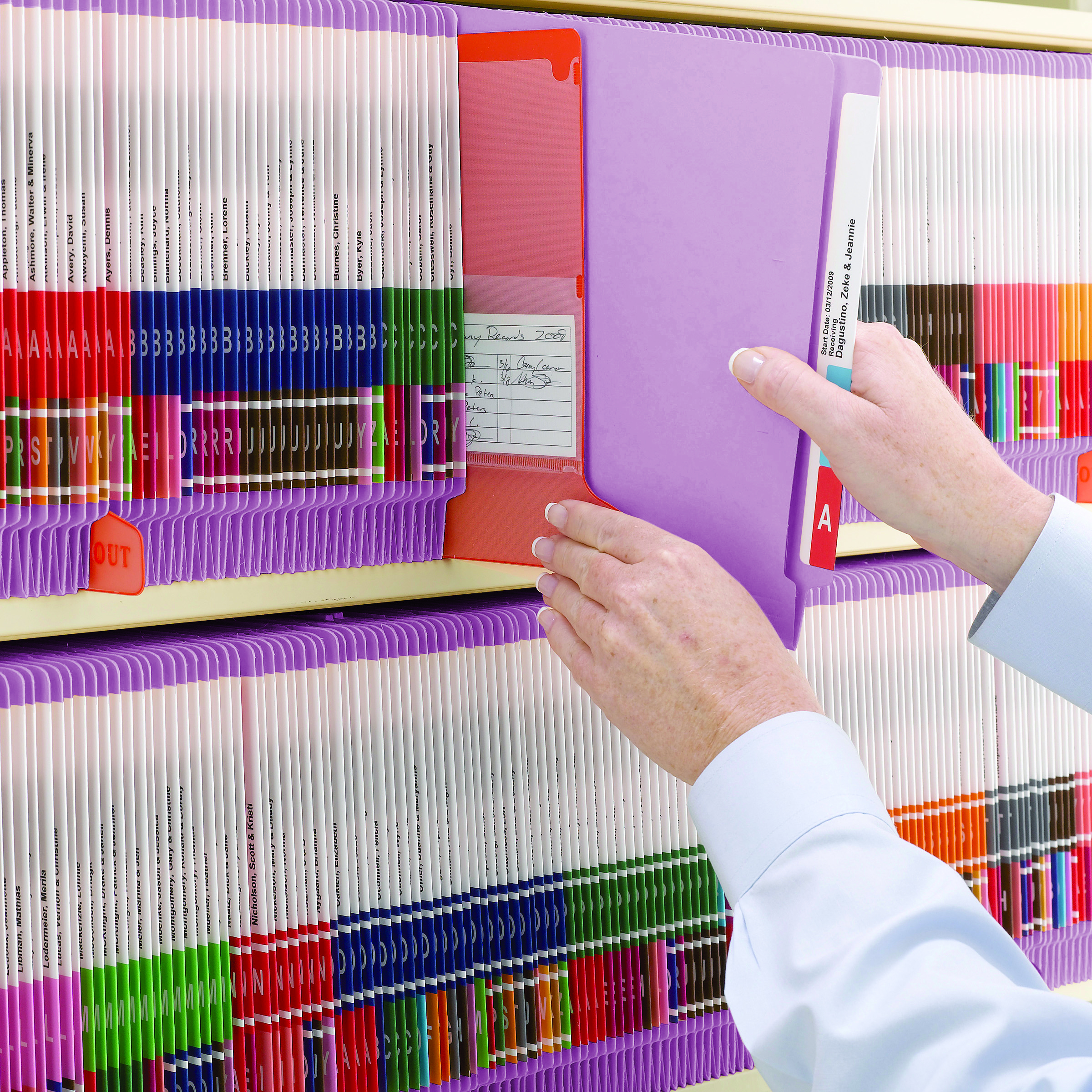 Smead 25410  Colored End Tab File Folder, Shelf-Master Reinforced Straight-Cut Tab, Letter Size, Lavender, 100 per Box (25410)