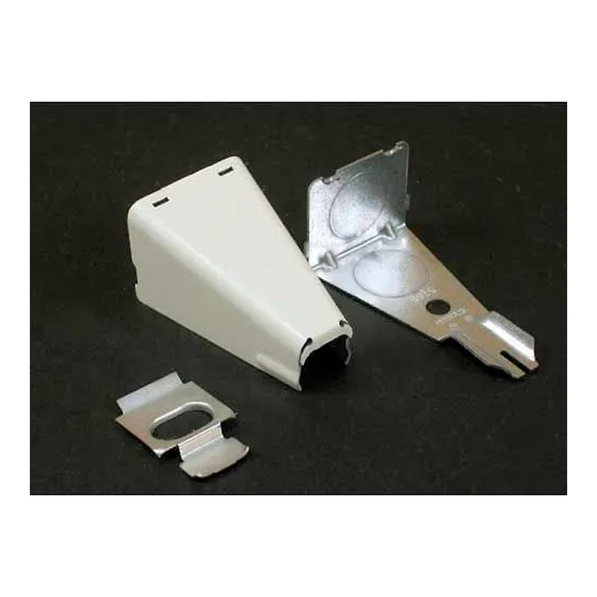 Low-Profile Raceways Combination Connector, White