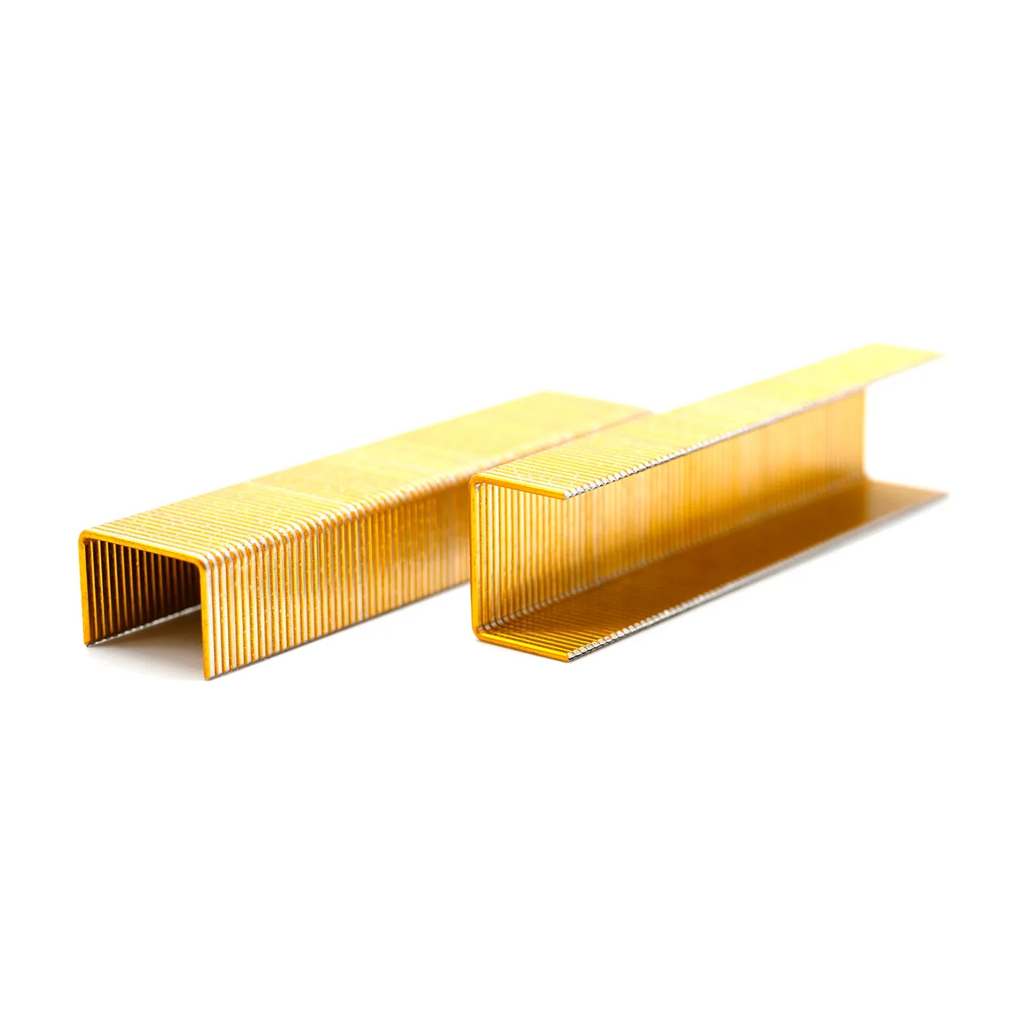 16 gauge galvanized steel wide crown staples with 15/16 inch crown and 1-1/4 inch legs