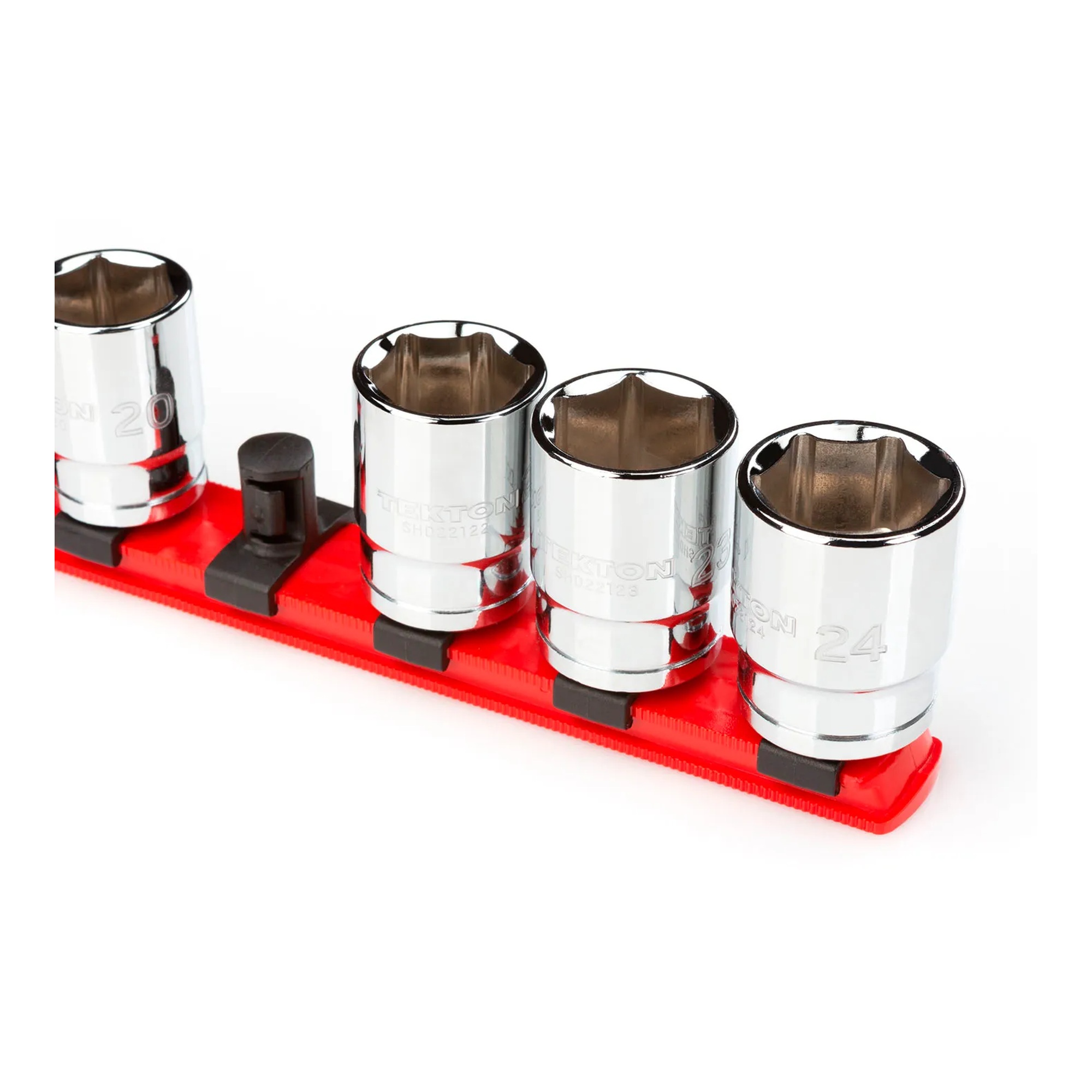18-inch socket rail with 15 clips for 1/2-inch drive sockets