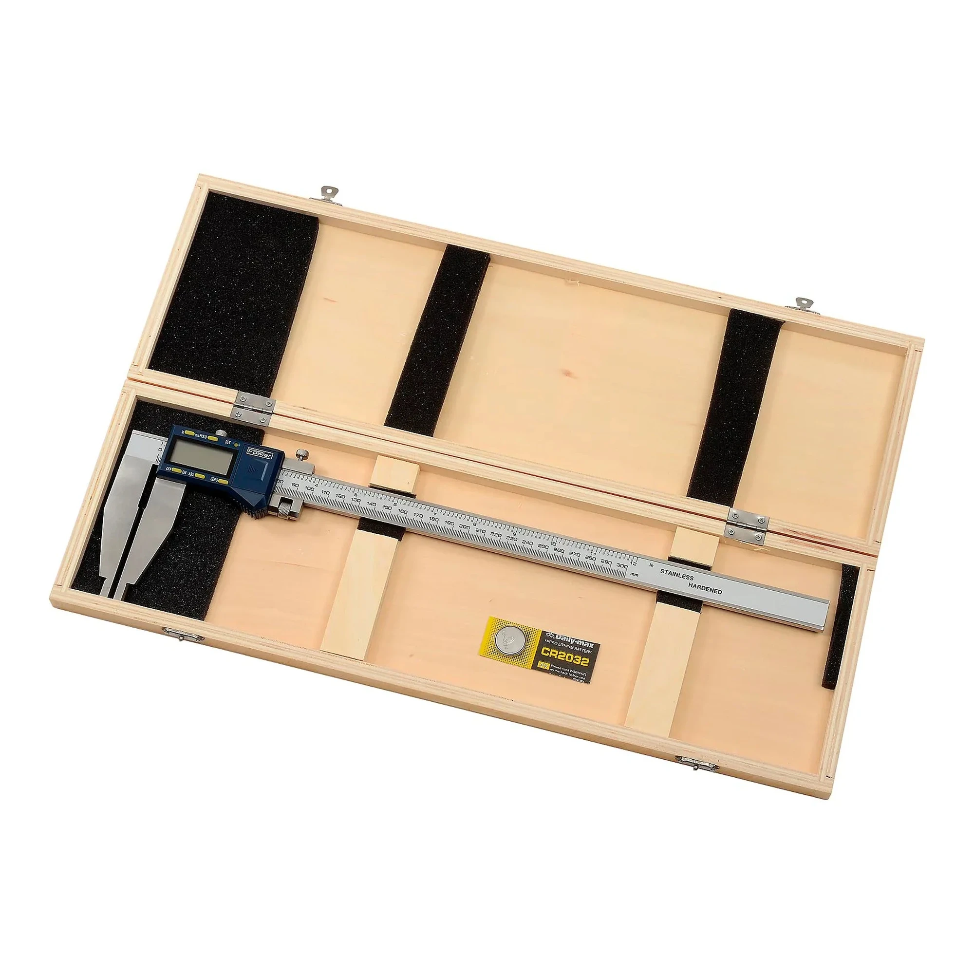 Stainless steel digital caliper with elongated jaws and digital display