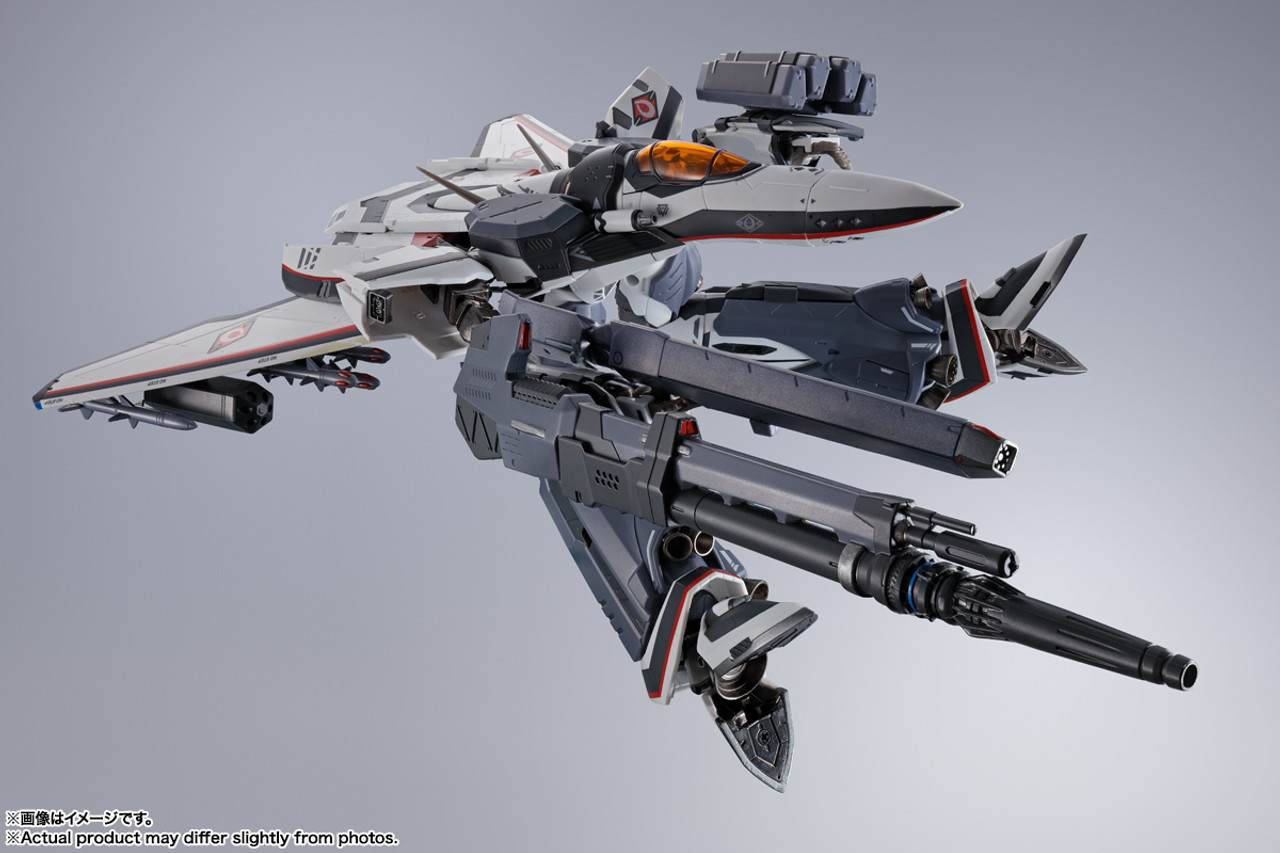 VF-171EX Armored Nightmare Plus EX {Alto Saotome Use