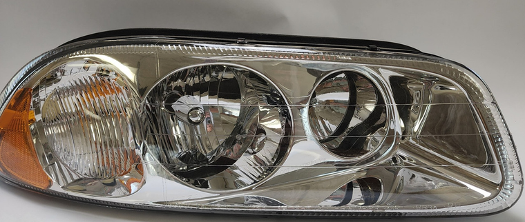 Mack VO 21836341 Passenger Headlight Assembly