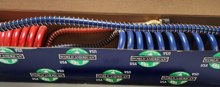 World American WA451039N Coiled Air Brake Hose 15 ft 40in Blue Red