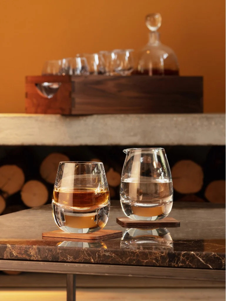 LSA Whisky Islay Connoisseur Set Clear & Walnut Tray - Champagne One