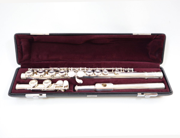 YAMAHA YFL-411 JAPAN FLUTE - REFURBISHED (342382) - Curly