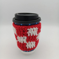 Knitted Red And White Checkered Sleeve For Hot Beverage Drive Through Cups