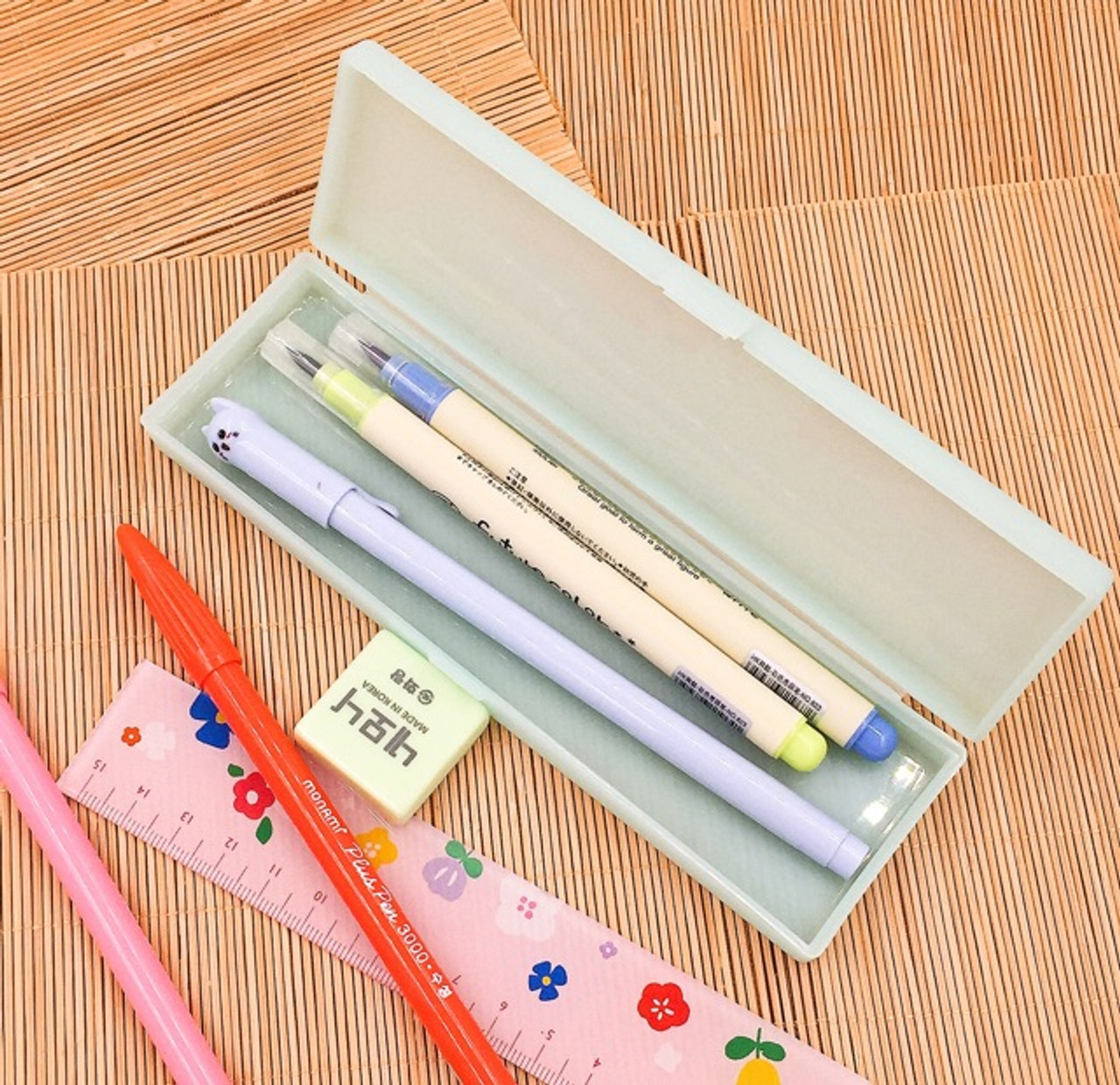 Plastic Pencil Case | Green | Small | PPPC.G.S - Yu Yo The Artists' Place  Inc.