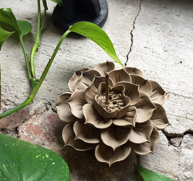 Flower Incense Holder | Large Clay Lotus | H20201381 - Yu Yo The