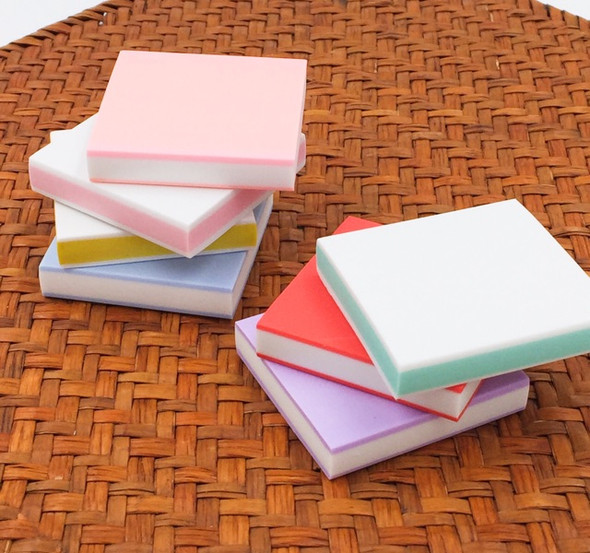 Rubber Cut Plate | Colourful Inside | 4.8 x 4.8 x 1 cm | 6971618330664