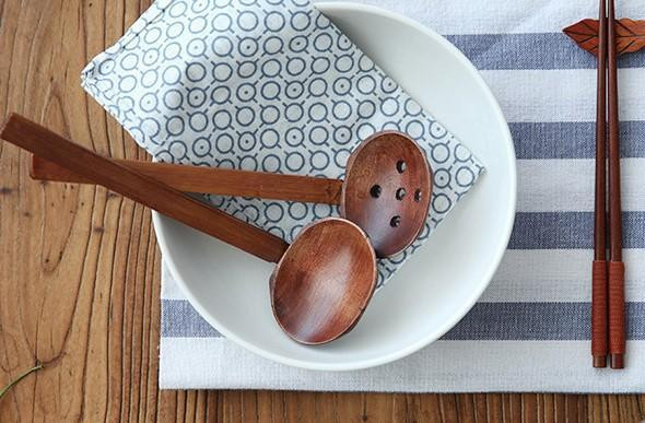 Japanese Hot Pot Soup Ladle | Bamboo Handle | Solid Spoon | 22cm | 24692