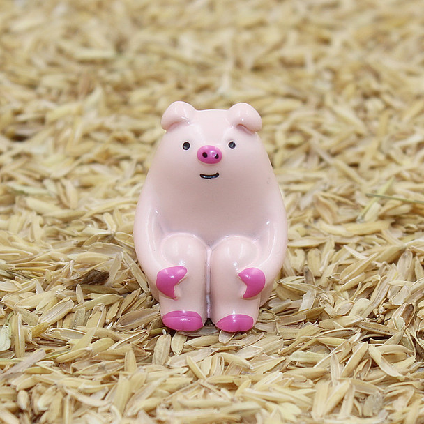 Sitting Pig Figurine | H20201050