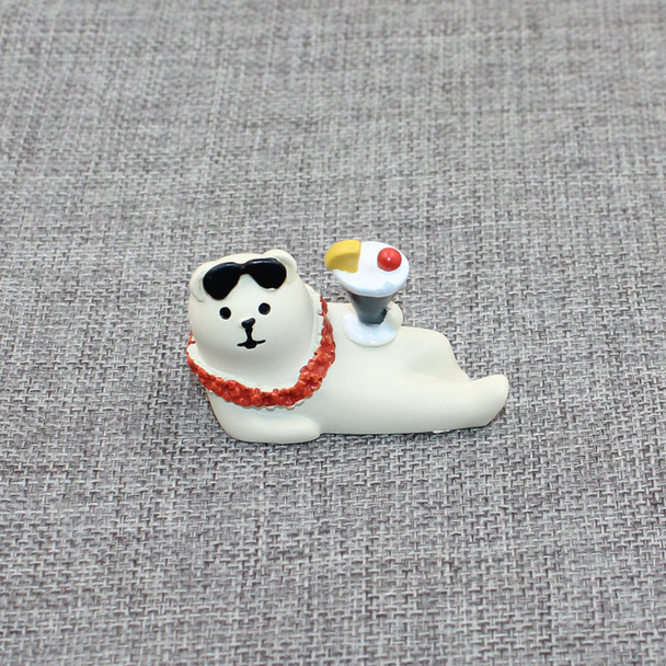 Cocktail Polar Bear Figurine | H20201060