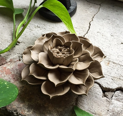 Flower Incense Holder | Large Clay Lotus | H20201381 - Yu Yo The