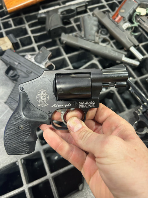 USED Smith & Wesson 442-1 Hammerless 38 Special Airweight Revolver