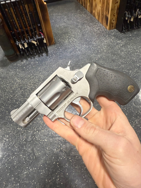 USED Taurus 85 Ultralite 38Special Snub Nose Revolver