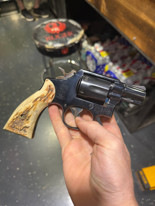USED Smith & Wesson 10-5 38 Special Snub Nose W Stag Grips