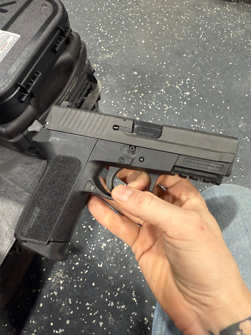 USED Sig Sauer SP2022 9mm Semi Auto Pistol