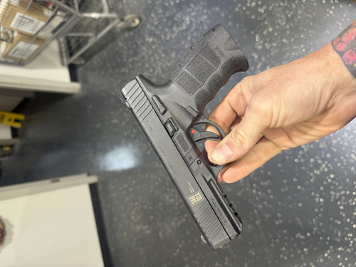 USED Sar Sar-9 Black Semi Auto 9mm Pistol
