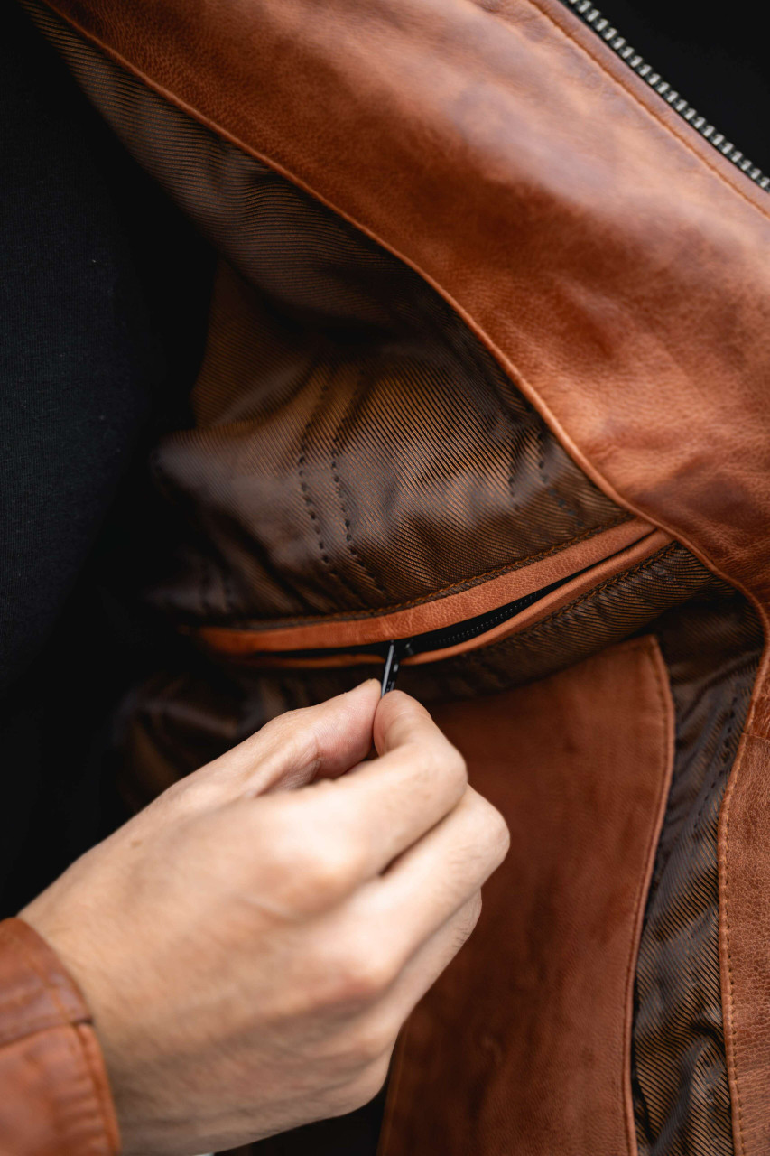 VIAVANDA Long Leather Jacket / BROWN - その他