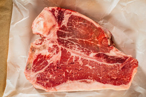 <p><span>Our </span><strong>Grass-Fed 'Gold Rush' Porterhouse Steak</strong><span> will make you feel like you struck gold. Imagine an entire Grass-Fed, bone-in filet mignon AND an entire bone-in New York strip on your plate, every bite carefully extra-aged to naturally maximize tenderness and flavor. It's been hand-picked by beef experts with decades of experience. That dazzling experience can be yours when you indulge in the ultimate steak. Exceptional Gold Rush Porterhouse Steak from Montana Ranch and Cattle Company.</span></p>