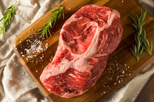 <p><span>Hard to find</span><strong><span> </span>Grass-Fed 'Dodge City' Cross Rib Chuck Roast.</strong><span> Our grass-fed Chuck Roast weighs approximately 3.75 pounds. A wonderfully flavorful cut, chuck roast is great when slowly stewed, braised or just cooked in your good old fashion Crocked Pot. For even more flavor, try searing the chuck roast in a hot pan to brown the outside, which will add flavor to the beef and to your broth or cooking liquid.</span></p>