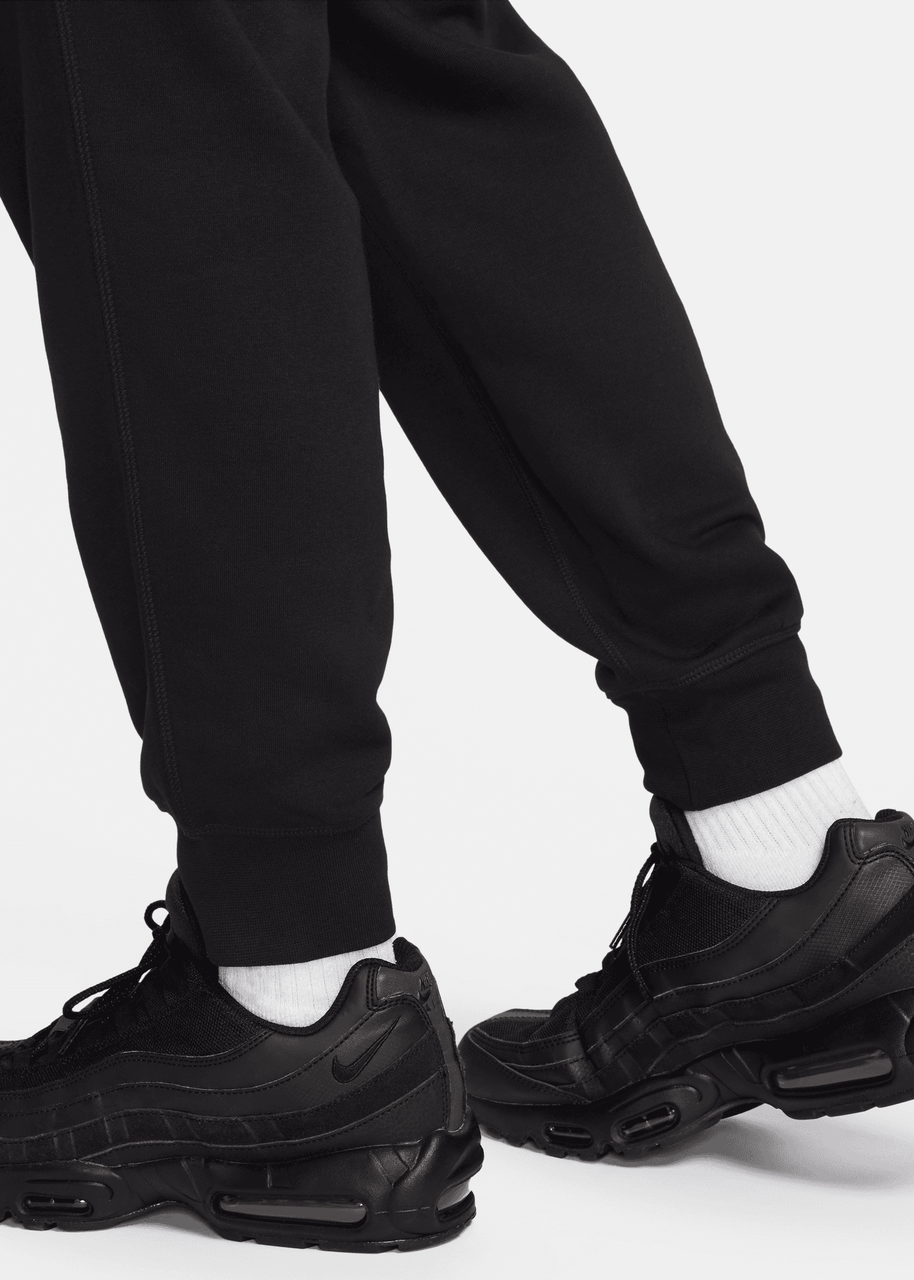 nike foundation fleece joggers black