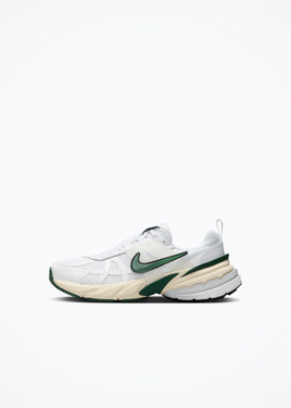 Nike V2K Run Womens - FD0736-101 - White/PlATINUM Tint-Photon Dist-Fir