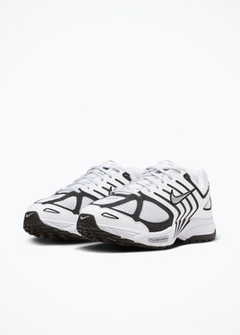 Nike Air Peg 2K5 Shoes
White/Metallic Silver-Black