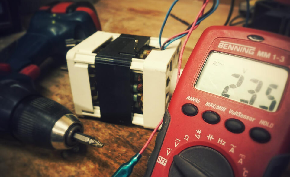 Multimeter (Types, Applications, How to Choose) - Dubai Sensor