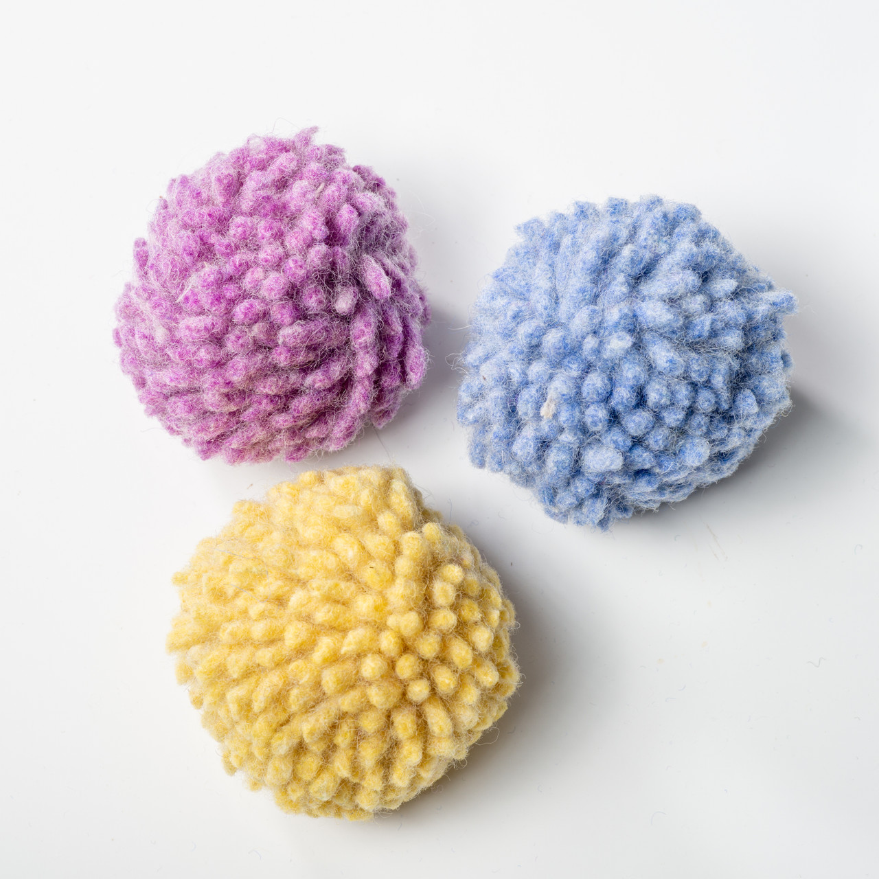 Fluffy Yarn Pom Poms Pick Your Own Colors 1cm 4cm , 80 Assorted