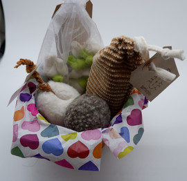 Catnip Free Cat Toy Gift Basket - Holiday Cat Toy Gift - Natural Plastic Free Cat Toys - Ready to give! Catnip Free Cat Toy Gift Basket - Holiday Cat Toy Gift - Natural Plastic Free Cat Toys - Ready to give!